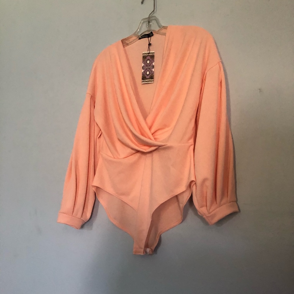 Low cut salmon body suit